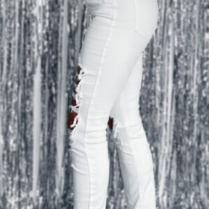 white-distressed-ripped-holes-high-waist-skinny-jeans