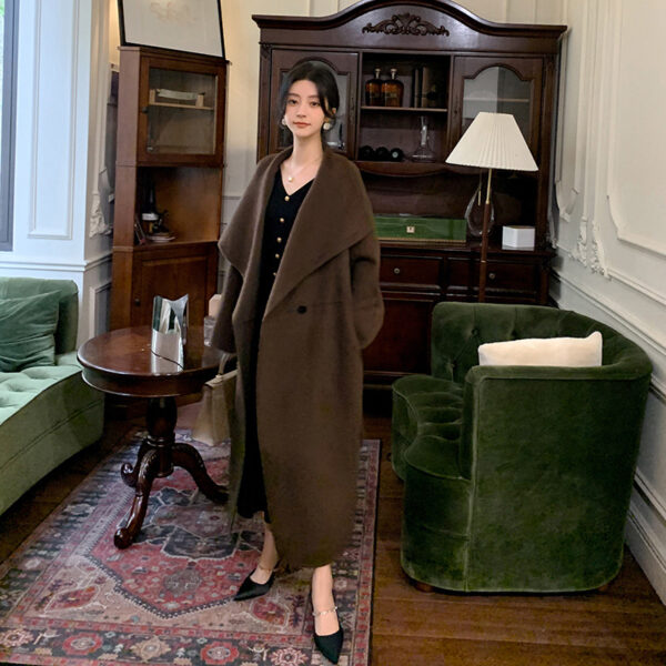 Women's Large Lapel Pure Color Tied Warm Reversible Woolen Coat - Image 3