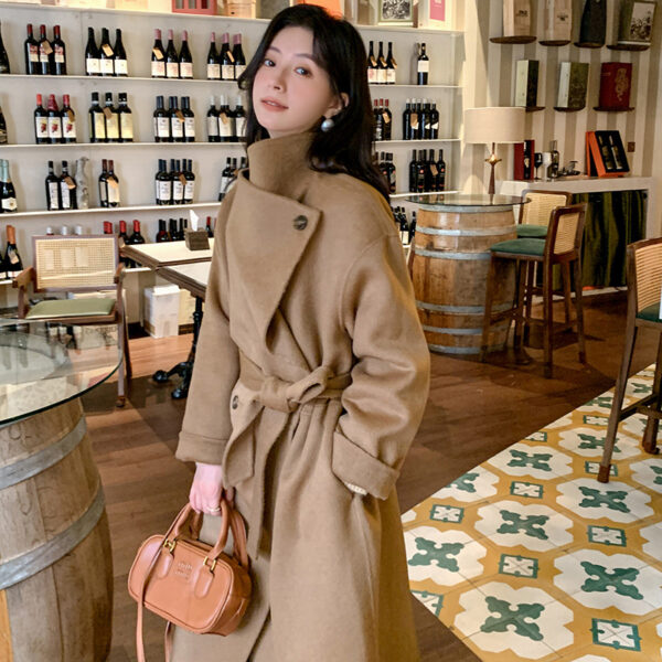 Women's Large Lapel Pure Color Tied Warm Reversible Woolen Coat - Image 6